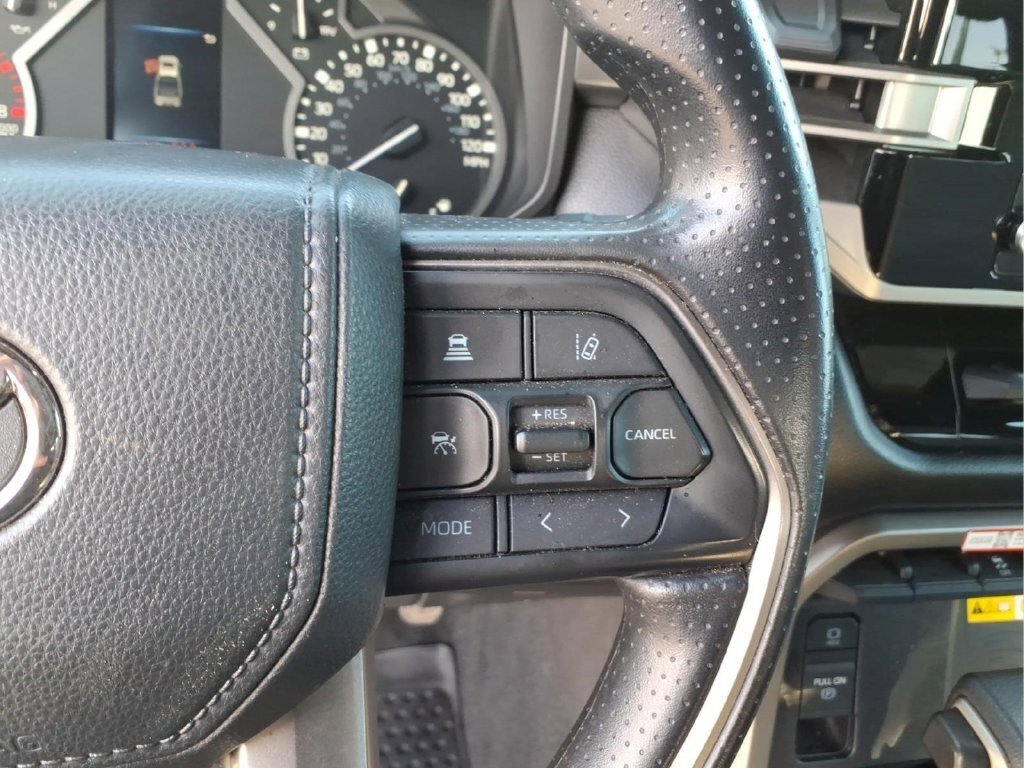 Used 2025 Toyota Tundra SR5 AWD/4WD image 25