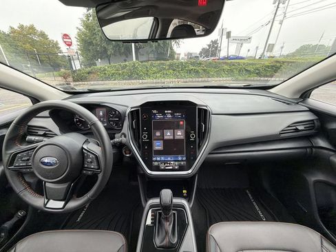 Used 2024 Subaru Crosstrek 2.5i Limited w/ Crosstrek Mirror Package AWD/4WD image 18