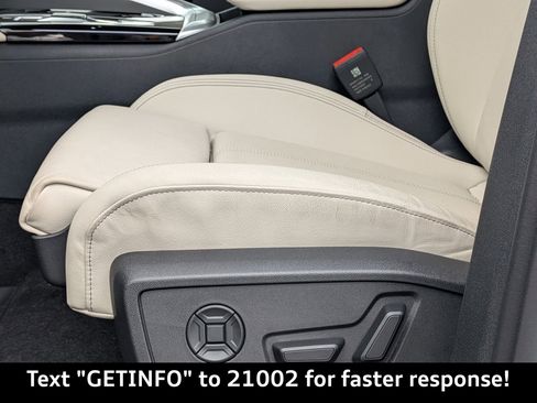 Certified 2025 Audi Q5 Premium Plus image 23