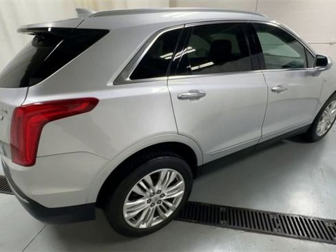 Used 2017 Cadillac XT5 Premium Luxury image 8