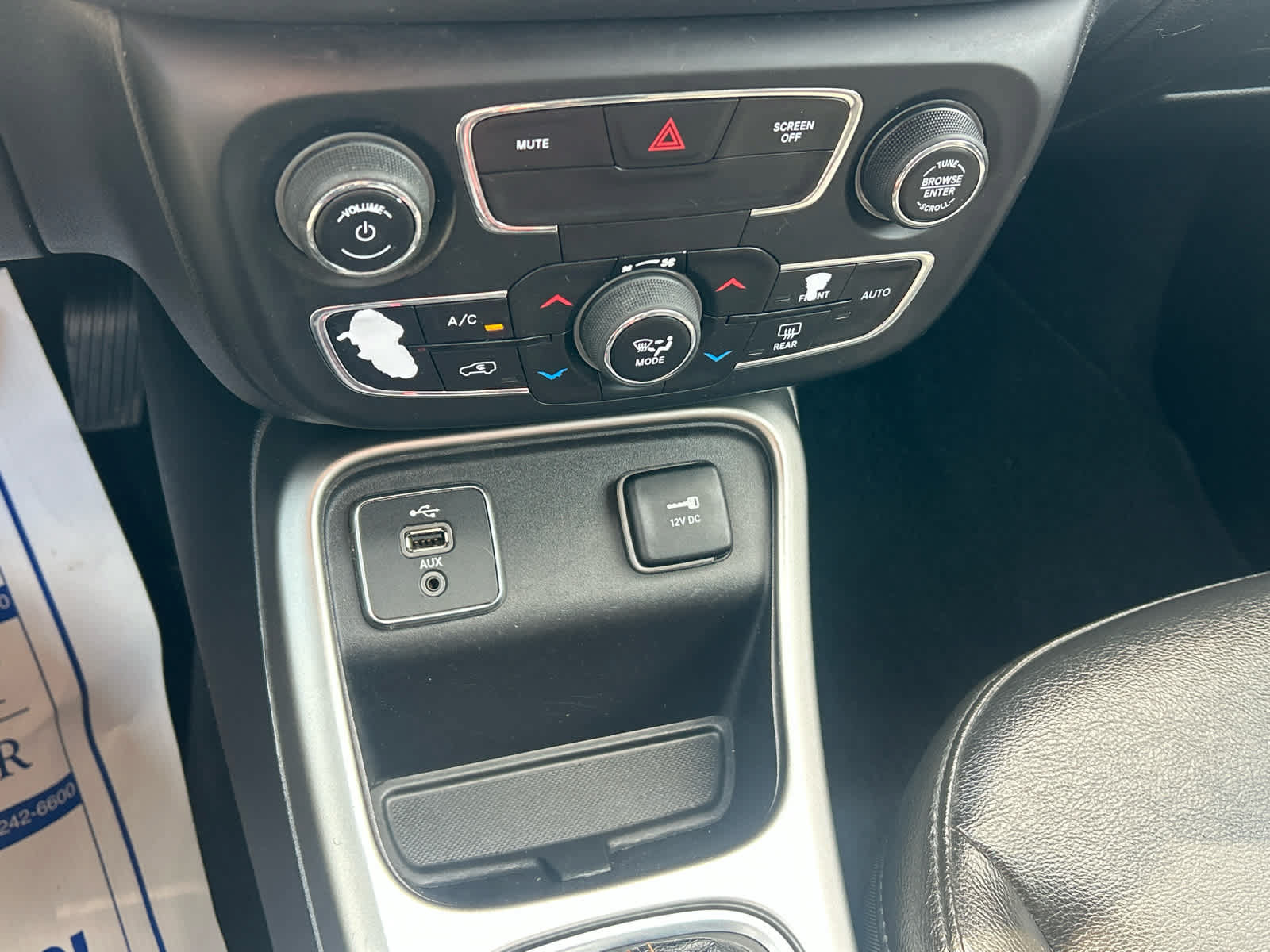 Used 2018 Jeep Compass Latitude w/ Popular Equipment Group FWD image 27