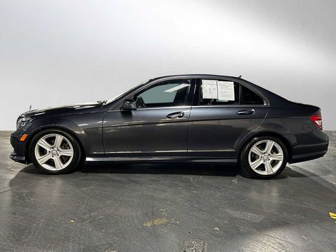 Used 2011 Mercedes-Benz C 300 4MATIC Sedan image 6