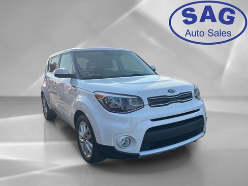 Used 2018 Kia Soul + w/ Audio Package FWD image 2