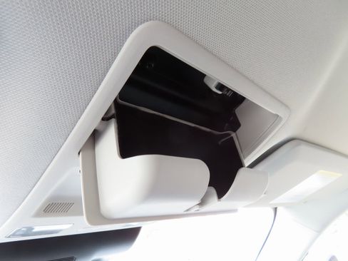 Used 2025 Ford Maverick XL image 34