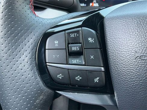 Used 2025 Ford Explorer ST-Line image 36