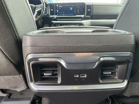 Used 2022 Chevrolet Silverado 1500 LTZ AWD/4WD image 26