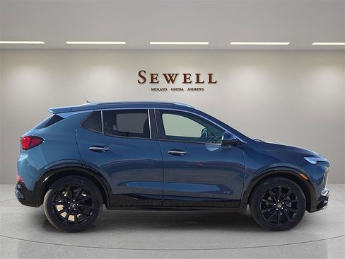 New 2026 Buick Encore GX Sport Touring image 6