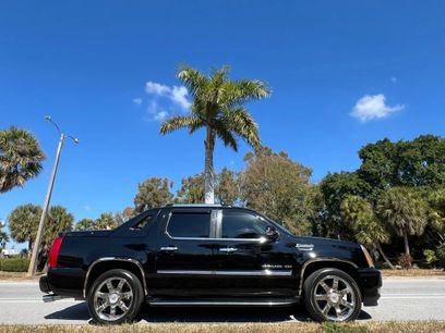 Used 2011 Cadillac Escalade EXT Luxury