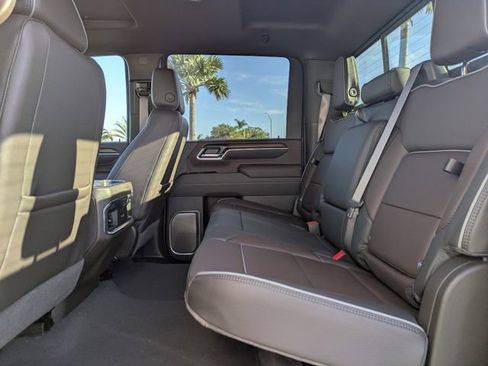 New 2026 GMC Sierra 2500 Denali w/ Denali Reserve Package AWD/4WD image 15