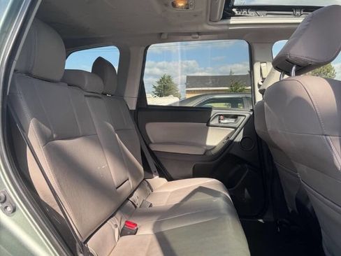 Used 2015 Subaru Forester 2.5i Touring w/ Eyesight & Navigation System AWD/4WD image 8