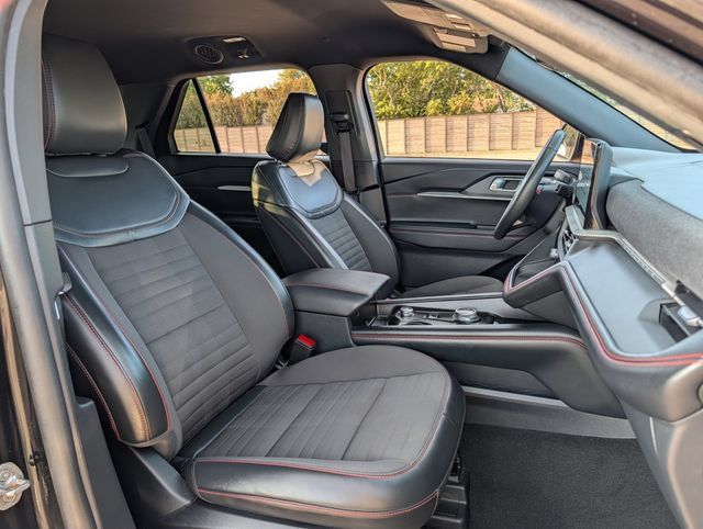 Used 2025 Ford Explorer ST-Line RWD image 24