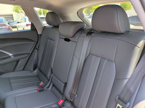 Used 2026 Audi Q5 Premium AWD/4WD image 34