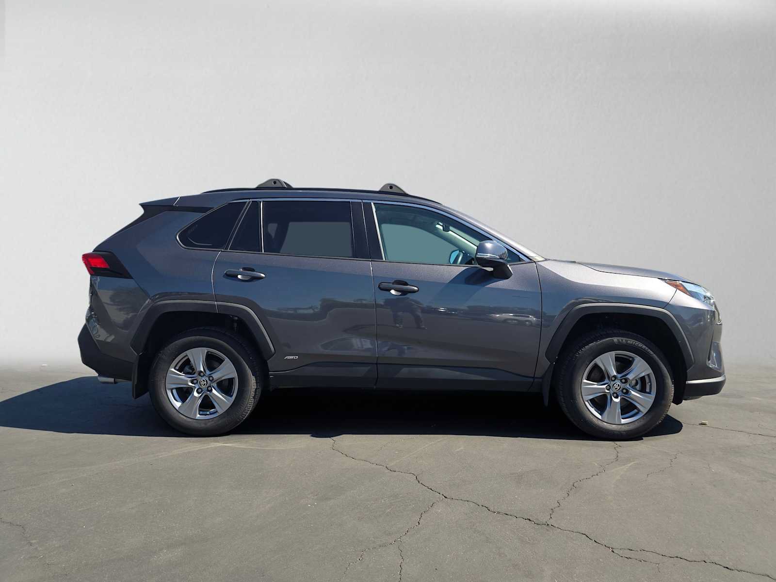 Used 2024 Toyota RAV4 LE AWD/4WD image 2