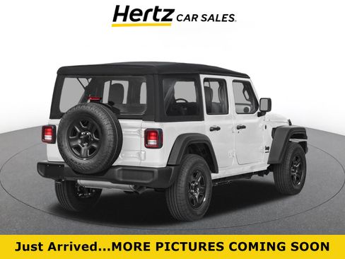 Used 2025 Jeep Wrangler Unlimited Rubicon AWD/4WD image 1