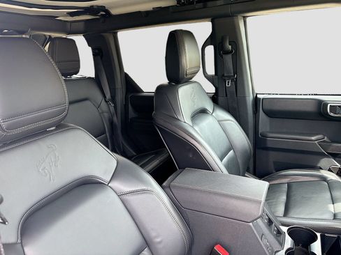 Used 2025 Ford Bronco Badlands AWD/4WD image 26
