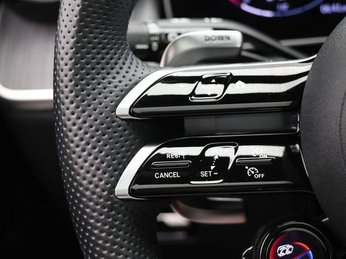 Used 2025 Mercedes-Benz GLC 43 AMG 4MATIC image 21