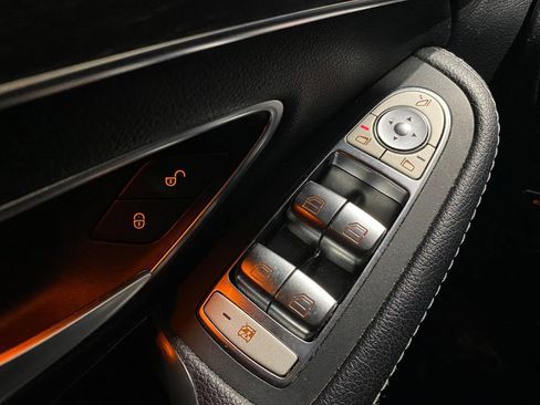 Certified 2019 Mercedes-Benz C 300 Sedan image 8