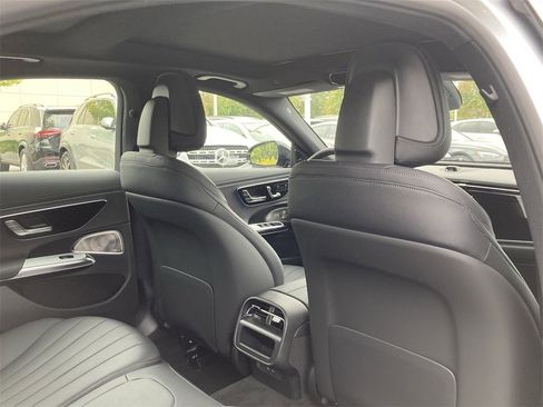 New 2026 Mercedes-Benz E 350 4MATIC Sedan image 17