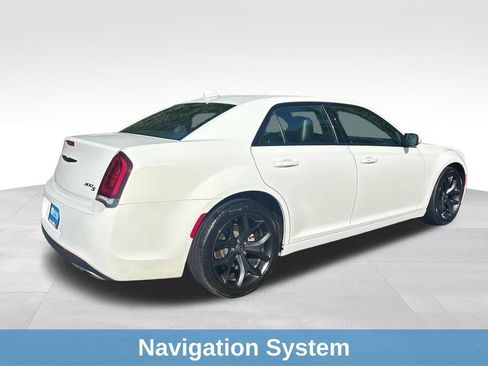 Used 2022 Chrysler 300 S RWD image 8