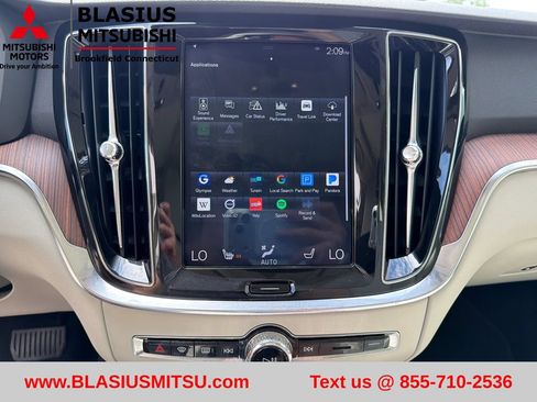 Used 2019 Volvo S60 T5 Momentum w/ Multimedia Package FWD image 29