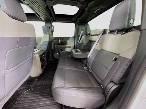 Used 2025 GMC Hummer EV 2X AWD/4WD image 26