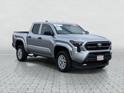 Certified 2025 Toyota Tacoma SR image 10