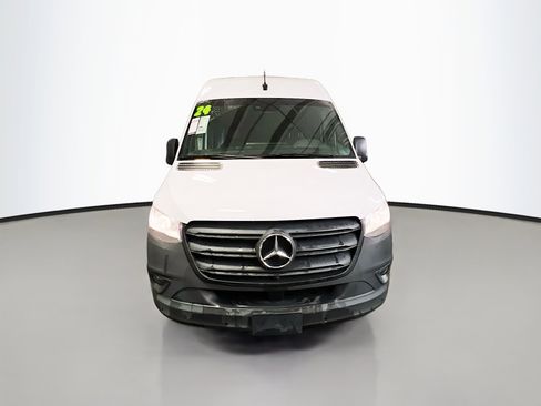 Used 2024 Mercedes-Benz Sprinter 2500 image 11