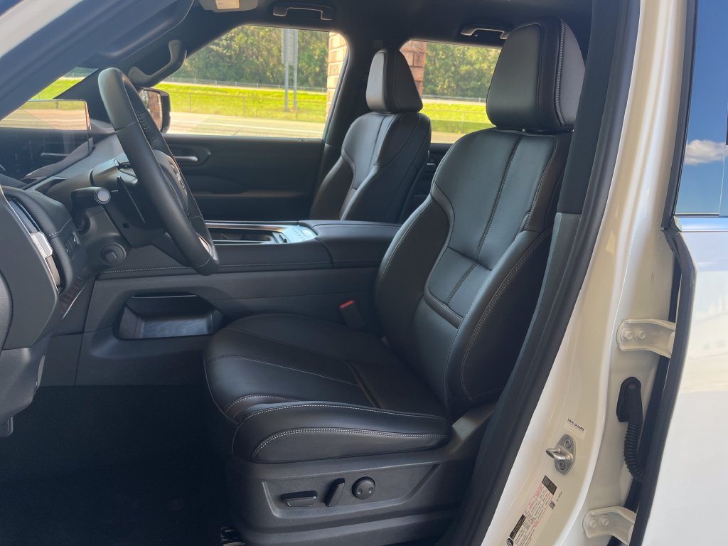 New 2026 Nissan Armada SL RWD image 9