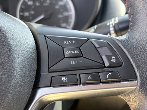 Used 2024 Nissan Versa SR FWD image 14
