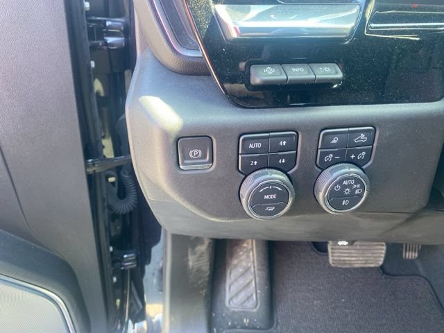 Used 2024 Chevrolet Silverado 1500 High Country w/ Technology Package AWD/4WD image 19