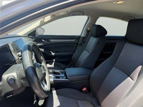 Used 2019 Honda Accord LX image 11