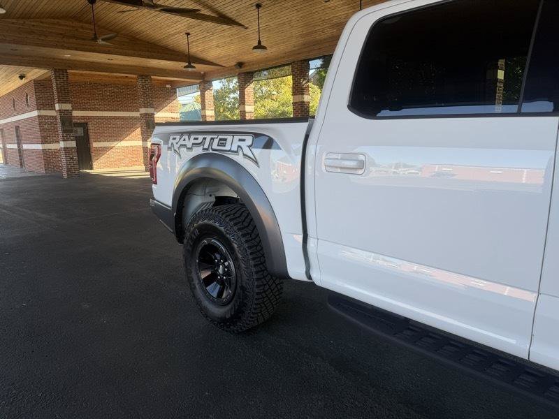 Used 2018 Ford F150 Raptor w/ Equipment Group 802A Luxury AWD/4WD image 6