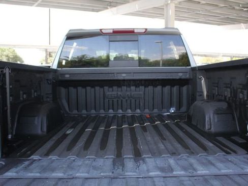 Used 2023 GMC Sierra 1500 SLT image 35