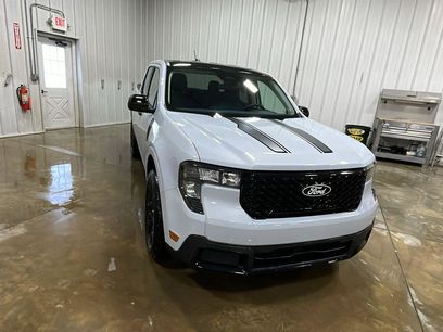 New 2025 Ford Maverick XLT w/ Black Appearance Package