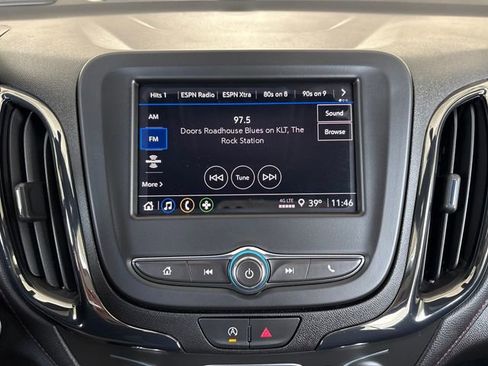 Used 2024 Chevrolet Equinox RS image 3