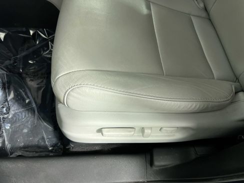 Used 2019 Honda Pilot Touring image 9
