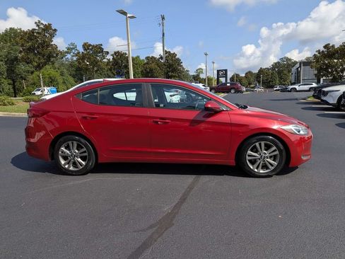 Used 2018 Hyundai Elantra SEL FWD image 3