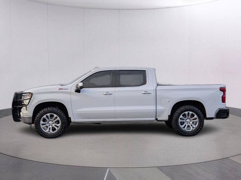 Used 2026 Chevrolet Silverado 1500 LTZ AWD/4WD image 2