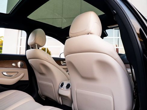 Used 2021 Mercedes-Benz E 350 Sedan image 33