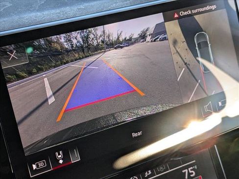 Used 2023 Audi e-tron Premium w/ Convenience Plus Package image 12