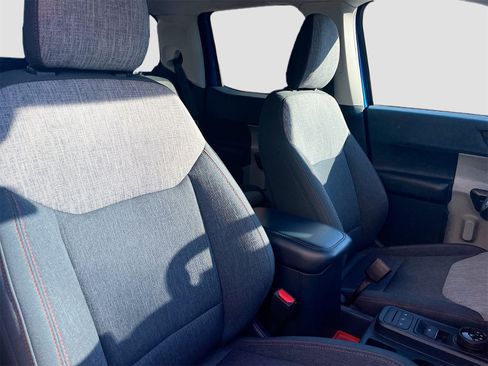 Used 2022 Ford Maverick XLT image 25