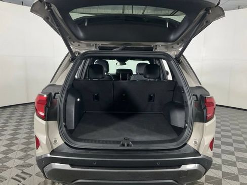 Used 2025 GMC Terrain Elevation w/ Elevation Premium Package AWD/4WD image 29