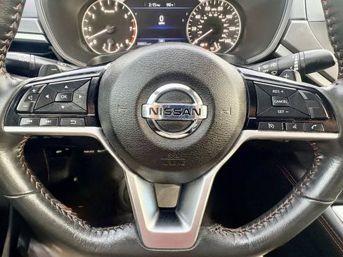 Used 2023 Nissan Altima 2.5 SR FWD image 17