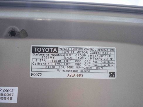 Used 2021 Toyota RAV4 LE w/ Carpet Mat Package (TMS) FWD image 40