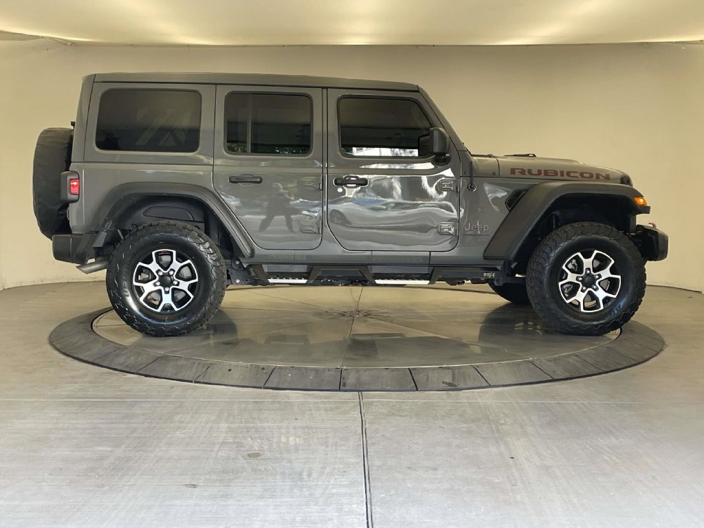 Used 2023 Jeep Wrangler Unlimited Rubicon w/ Cold Weather Group AWD/4WD image 6