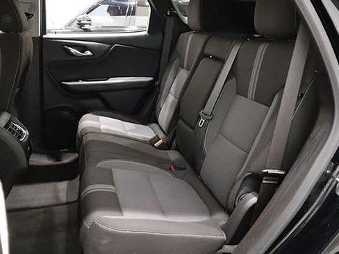 Used 2023 Chevrolet Blazer LT image 11