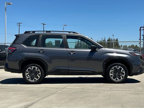 Used 2026 Subaru Forester AWD/4WD image 2