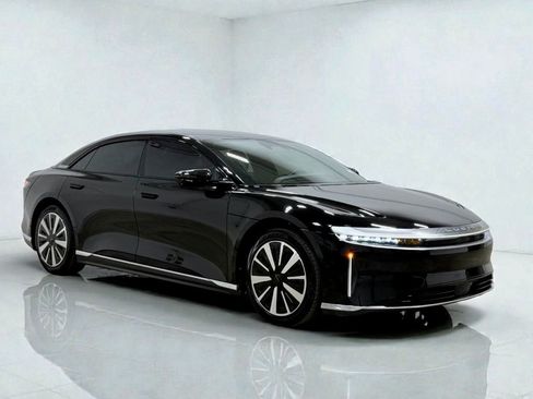 Used 2024 Lucid Air Touring image 15