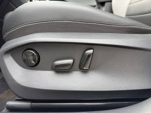 Used 2022 Volkswagen Taos SEL AWD/4WD image 20