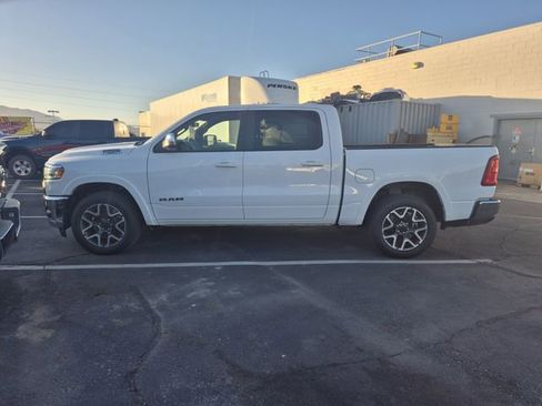 Certified 2025 RAM 1500 Laramie AWD/4WD image 7